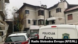 Policija ispred kuće direktora Bosnalijeka Nedima Uzunovića, 6. decembar, 2021. 