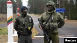 Літоўскія вайскоўцы на мяжы зь Беларусьсю, архіўнае фота