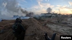Izraelski vojnici deluju na lokaciji Khan Iounis u Gazi, 1. februara 2024.