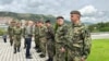 Ministar odbrane Miloš Vučević u obilasku vojnog garnizona u Raški, u blizini granice sa Kosovom, 31. maj 2023.
