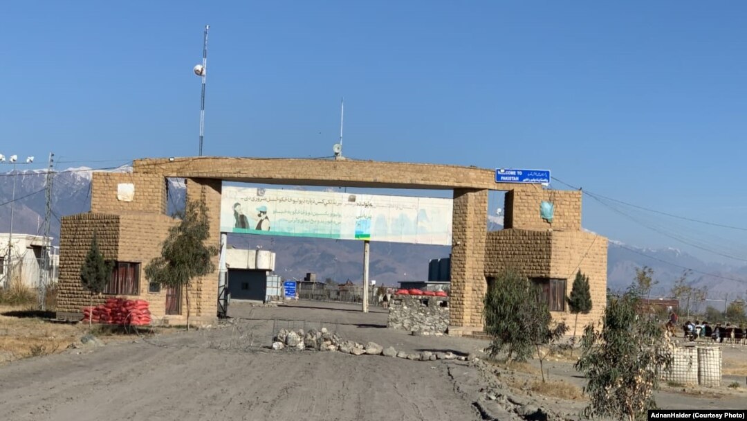 د تازه شخړې له کبله د کورمې پر لاره د پاکستان او افغانستان ترمنځ تګ راتګ درېدلی دی. د مارچ ۱۸مې انځور