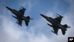 F-16
