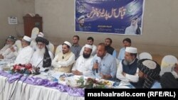 د قبایلو ګڼ ګوندیزې غونډې ګډونوالو د مې پر ۲۹مه، له قبایلو تر ۱۰ کلونو پورې د ټېکس نه اخیستلو غوښتنه وکړه. 