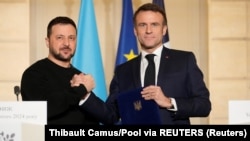 «Президент Зеленський мав сміливість прийняти американську пропозицію щодо 30-денного припинення вогню. Тепер Росія повинна довести, що вона дійсно хоче миру», – заявив Емманюель Макрон 