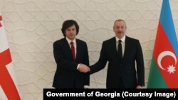 ფოტო არქივიდან: საქართველოს პრემიერ-მინისტრი ირაკლი კობახიძე (მარცხნივ), აზერბაიჯანის პრეზიდენტი ილჰამ ალიევი 