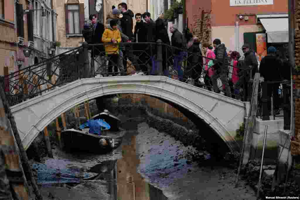 Turisti u Veneciji, februar 2023.