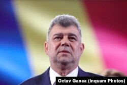 Potrivit PressHub, Marcel Ciolacu a făcut Armata între 1986 și 1988, la o unitate militară de Aviație. Tatăl său a fost pilot militar, potrivit aceleiași surse.