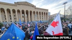 "თავისუფლების მარში" იმართება პირველი რესპუბლიკის მოედნიდან საქართველოს პარლამენტის შენობამდე.
