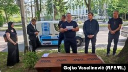 Performans "Smrt demokratije" ispred zgrade Skupštine RS, Banjaluka, 22. maj 2024. godine