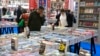 Deschis pentru cinci zile la Pavilionul Romexpo din București, Bookfest 2024 găzduiește 300 de lansări de carte şi dezbateri şi peste 60 de evenimente dedicate copiilor.