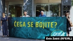 Hrvatski novinari i aktivisti predali su ministru pravosuđa zahtjev za osiguranjem konkretnog okvira za zaštitu novinara, aktivista, boraca za ljudska prava od SLAPP tužbi. Zagreb, 10. juli, 2023.