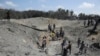 Местото во јужниот дел на Појасот Газа каде падна бомба за која израелската војска тврди дека го убила шефот на военото крило на Хамас, 13 јули 2024