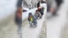 Орусиядагы рейд, полиция кодулаган мигранттар