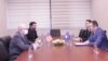 Guverner Centralne banke Kosova Ahmet Ismaili na sastanku s ambasadorom SAD u Prištini Džefrijem Hovenijerom, 29. januar 2024. 