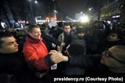 Klaus Iohannis în Piața Universității, 2017