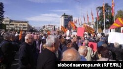 Пензионерите на протест за повисоки пензии пред Влада на РСМ, Скопје, 7 ноември 2023
