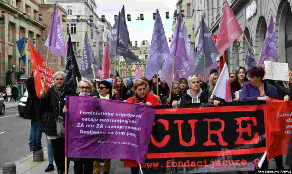 U Sarajevu je održana protestna šetnja koju je organizovala fondacija "Cure".