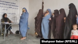 د ملګرو ملتونو د ښځو څانګې له کورنیو او نړیوالو غیر حکومتي ادارو سره د ښځو پر کار بندیز بوږنوونکی او ناوړه پایلې لرونکی بللی دی.(انځور: ارشیف)