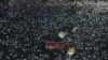 Srpska pravoslavna crkva u Crnoj Gori organizovala je molebale i litije u nekoliko gradova u znak protesta protiv Zakona o slobodi vjeroispovjesti (Podgorica, 16. februar 2020.)