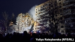 За останніми даними, загинуло п’ятеро людей. Влада побоюється, що число жертв може зрости, адже рятувальні роботи тривають