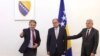Sastanak članova Predsjedništva BiH sa Christianom Schmidtom, visokim predstavnikom. (Željko Komšić, lijevo, Schmidt u sredini, Šefik Džaferović desno), 2. augusta 2021.