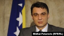 Sadik Ahmetović, poslanik u parlamentu BiH 