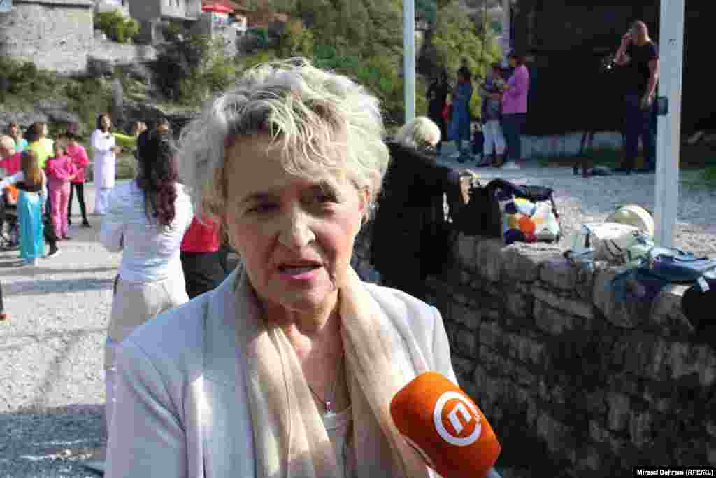 "Danas promovišemo toleranciju, danas promovišemo drugačijeg, različitog i to je nešto što djeca trebaju ponijeti kao neku životnu filozofiju u Mostaru", kazala je direktorica Četvrte osnovne škole u Mostaru Seada Kuštrić.