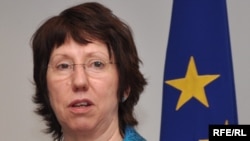 Catherine Ashton za vrijeme posjete Sarajevu 18. februara 2010. godine 
