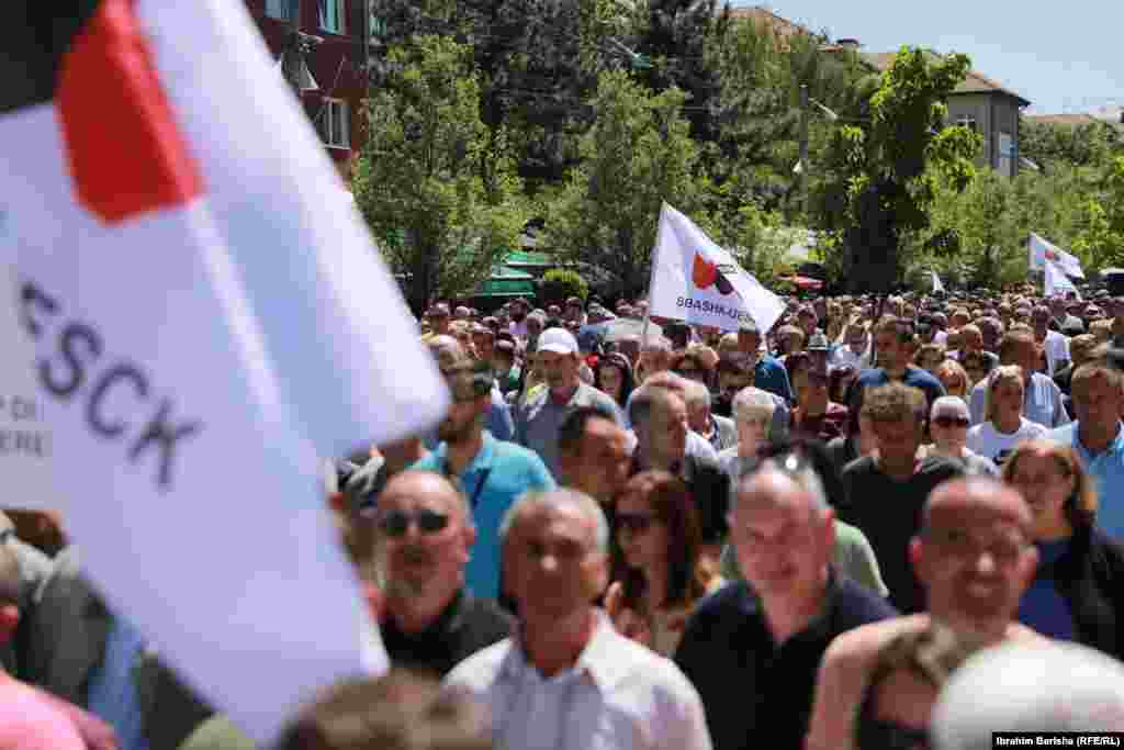 Na protestu su učestvovali i radnici zdravstvenog sistema, Carine i javne uprave.