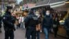 Божикни празници во Франција со мерки за спречување на ширењето на ковид19