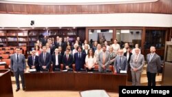Членовите на Работната група на Советот на ЕУ надлежна за проширувањето и земјите кои се во преговарачки процес за членство во ЕУ (COELA) во посета на Собранието на Македонија.