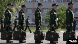 У ISW кажуть – наявна інформація свідчить про те, що ця мобілізаційна кампанія перевантажує «неефективну та невмотивовану бюрократичну систему та може не сформувати вкрай необхідний боєздатний резерв за короткий час або взагалі».