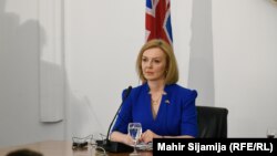 Лиз Трас