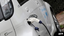 Uniunea Europeană își propune să aibă pe drumuri cel puțin 30 de milioane de vehicule cu emisii zero în următorii ani.