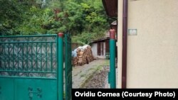 Localnicii dar și firmele din localitate își fac provizii de lemn încă din primăvară-vară.
