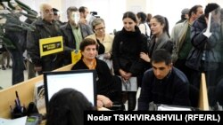 География отправителей охватывает более 150 государств, однако на долю основных доноров пришлось 94 процента