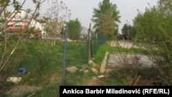 Ograda koju su podigli meštani
