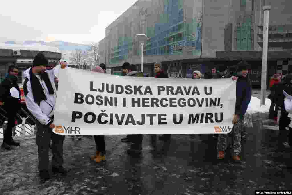 Performans "Sahrana ljudskih prava u BiH" u Banja Luci, 10. decembar 2012.2