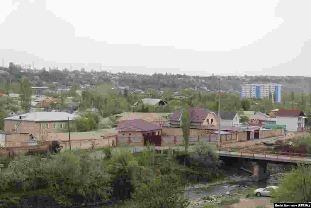 Водозабор в Оше открытого типа, поэтому весной, когда идут дожди в городе часто отключают воду 