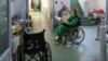 Mulți bolnavi din România sunt nevoiți să se deplaseze pe distanțe foarte mari pentru a putea beneficia de servicii medicale. Imagine generică de la Institutul Marius Nasta din București. 