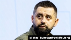 За словами Давида Арахамії, на засіданні відбулася «дуже важлива розмова» про оборону та зміцнення стійкості