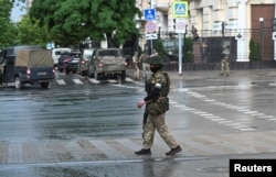 Байцы і тэхніка ПВК «Вагнэр» у цэнтры Растова-на-Доне