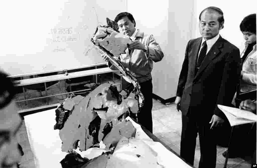 Вересень 1983 року: Літак Korean Air Lines Flight 007, який прямував зі США до Сеула із 269 пасажирами і членами екіпажу, відхиляється від курсу в радянський повітряний простір. Радянські винищувачі швидко підіймаються у повітря, сприйнявши його за літак американської розвідки. Після того, як попереджувальні постріли були проігноровані, пілот Су-15 Геннадій Осипович направляє ракету в Boeing 747. Літак падає у Японське море. Ніхто не вижив