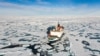 Istraživački brod Polarstern u Arktičkom okeanu na Severnom polu.
