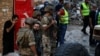 Либански војници на местото на израелскиот напад во Бејрут, 24 септември 2024 г.