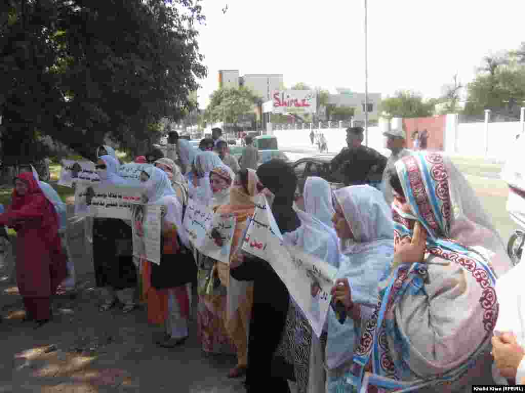 Porotesti u organizaciji pokreta za mir, ¨Aman Tehrik¨u Peshawaru, 10. oktobar 2012.