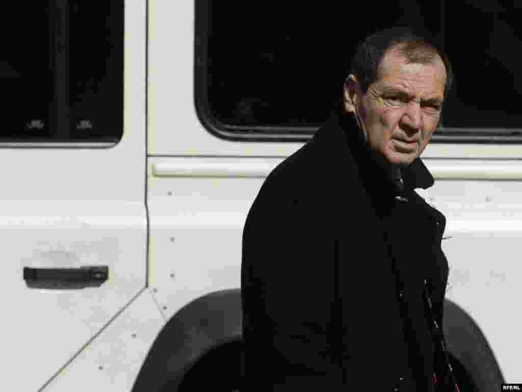 Policija je u Beogradu još jednom pretresla kuću haškog optuženika Ratka Mladića, ali najtraženiji bjegunac ni ovoga puta nije pronađen, 23.02.2010. Foto: Vesna Anđić