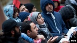 Merkel prošle godine velikodušno ponudila da Nemačka primi million izbeglica iz Sirije