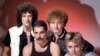 Легендарная группа Queen (сверху вниз, слева направо) Брайан Мэй, Роджер Тейлор, Фредди Меркьюри и Джон Дикон
