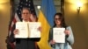 Опитування: 47% українців мають скоріше позитивні очікування від підписання угоди зі США про копалини